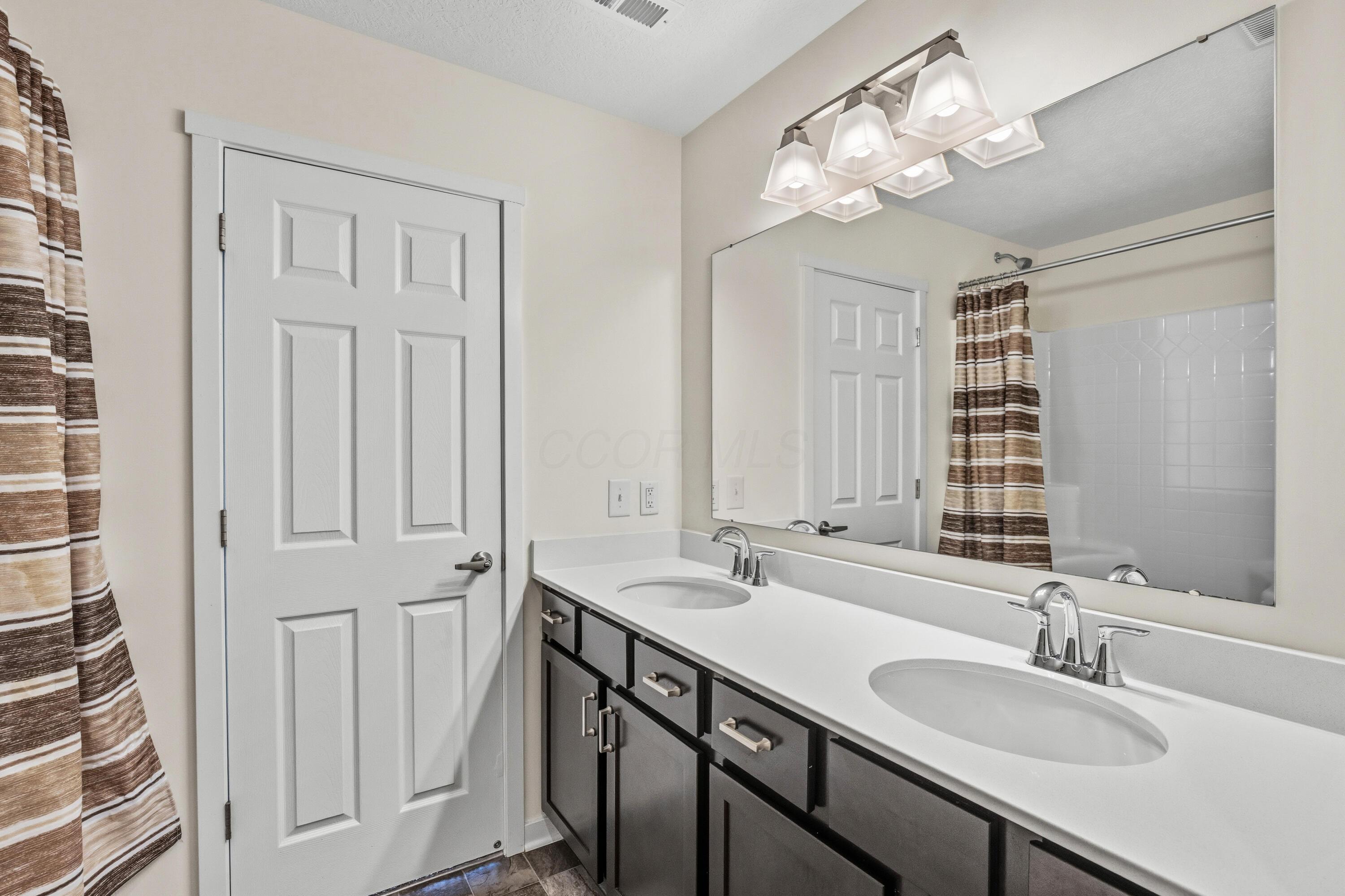 6007 Bears Run Road Columbus, OH 43232 - Photo 25 of 28 AF1A6437