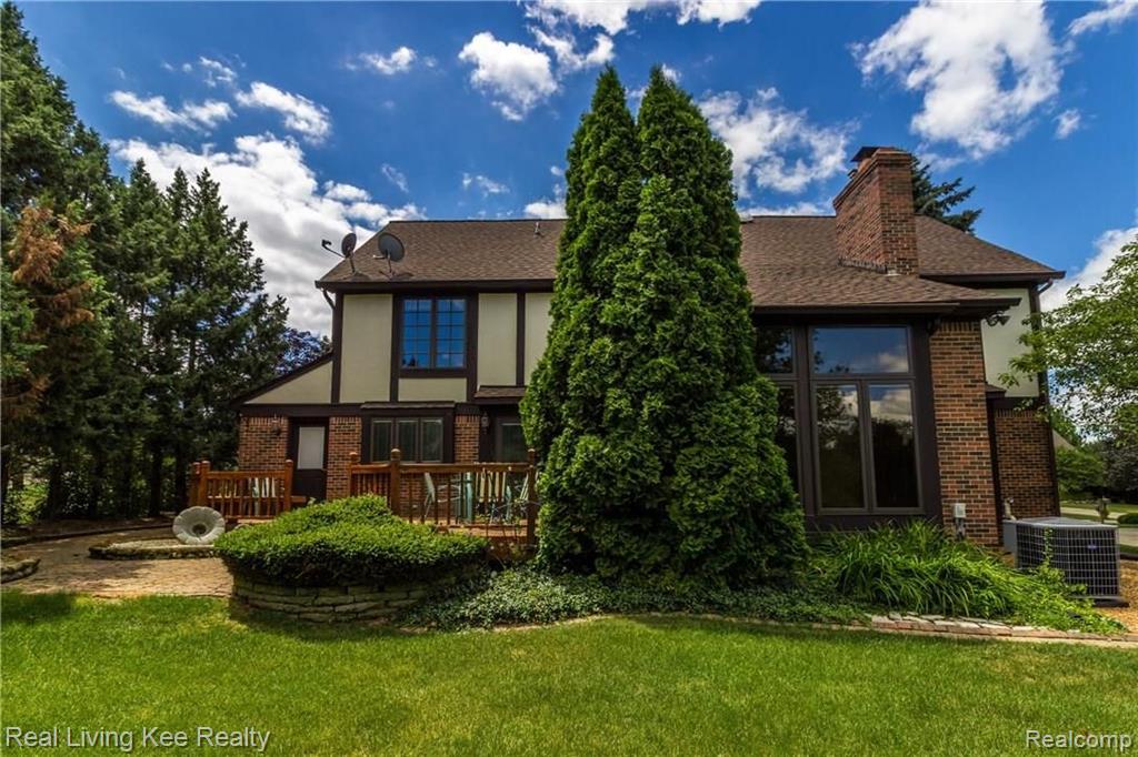740 Timberline Drive Rochester Hills, MI 48309 - Photo 8 of 48