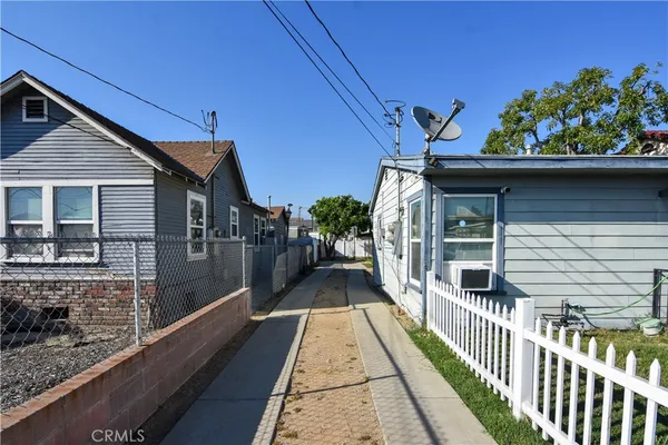 $2,100 | 11039 Dodson Street, El Monte, CA 91733