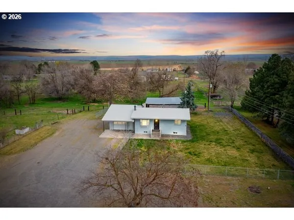$420,000 | 33037 West Spearman Road, Hermiston, OR 97838