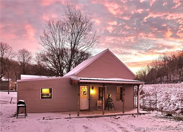 $124,900 | 214 Cravens Street, Madison, IN 47250