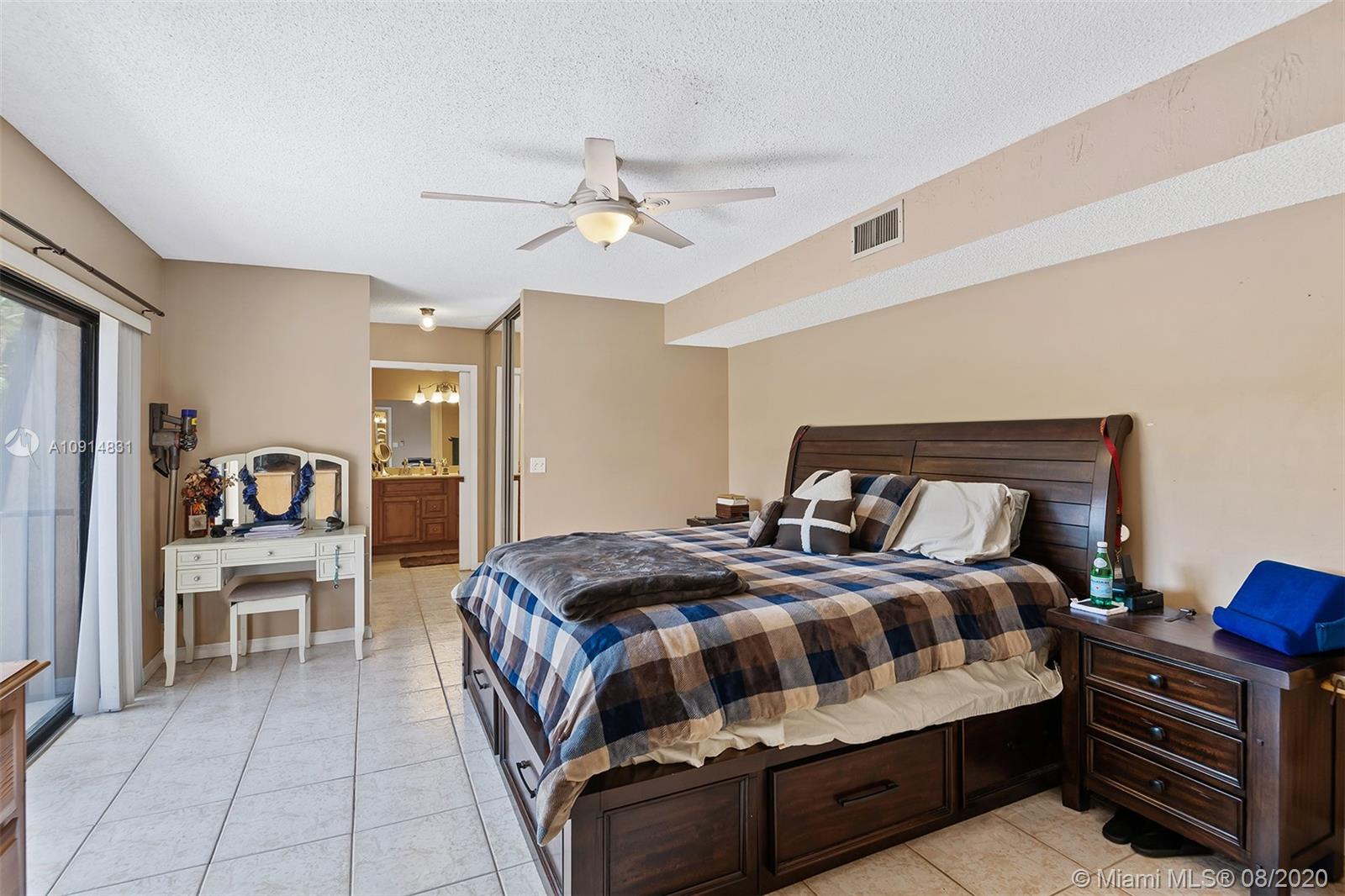 8097 Boca Rio Drive Boca Raton, FL 33433 - Photo 11 of 31