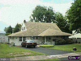 12 Hardy Road Levittown, PA 19056 - Photo 1 of 1 Gallery Image 1