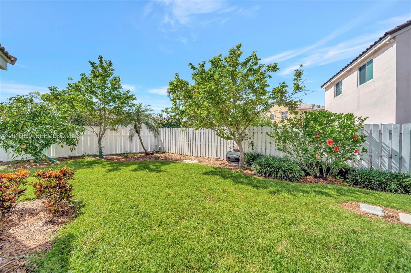941 Briar Ridge Road Weston, FL 33327 - Photo 32 of 48