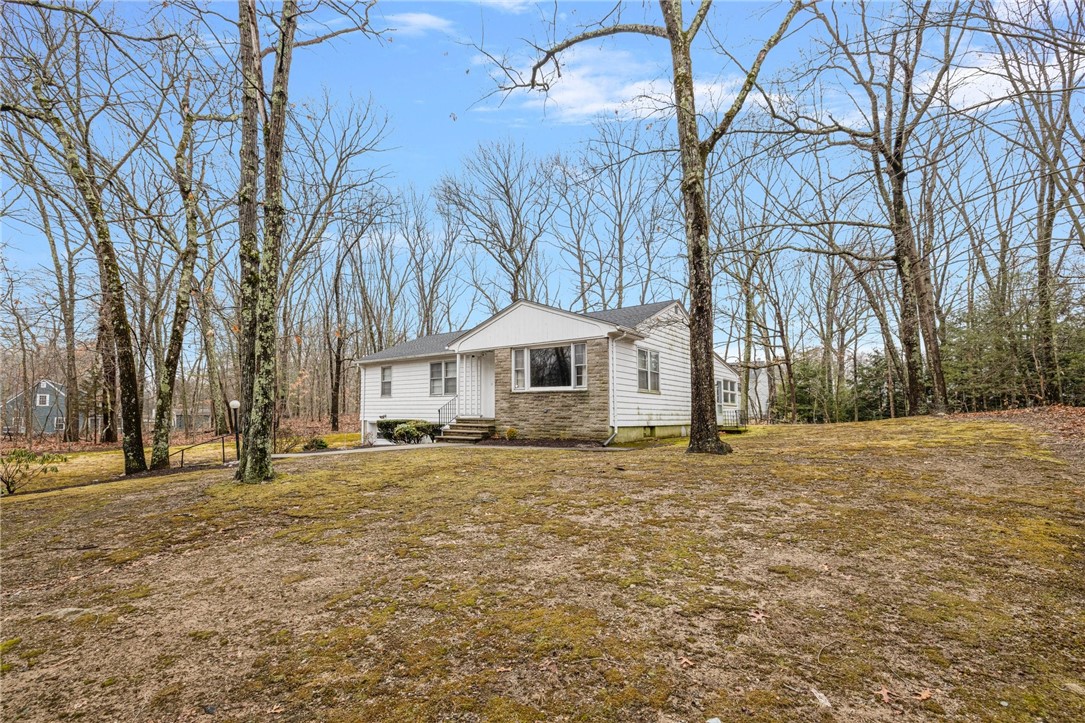 1 Angell Road Lincoln, RI 02865 - Photo 3 of 40