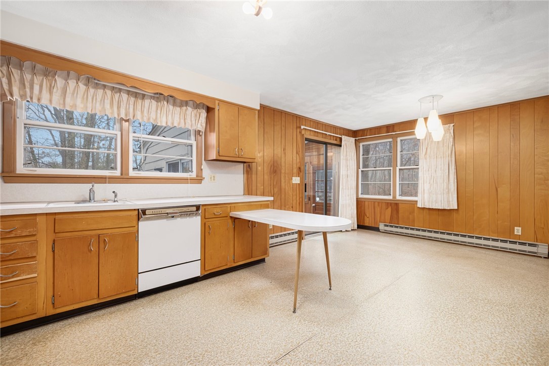 1 Angell Road Lincoln, RI 02865 - Photo 7 of 40