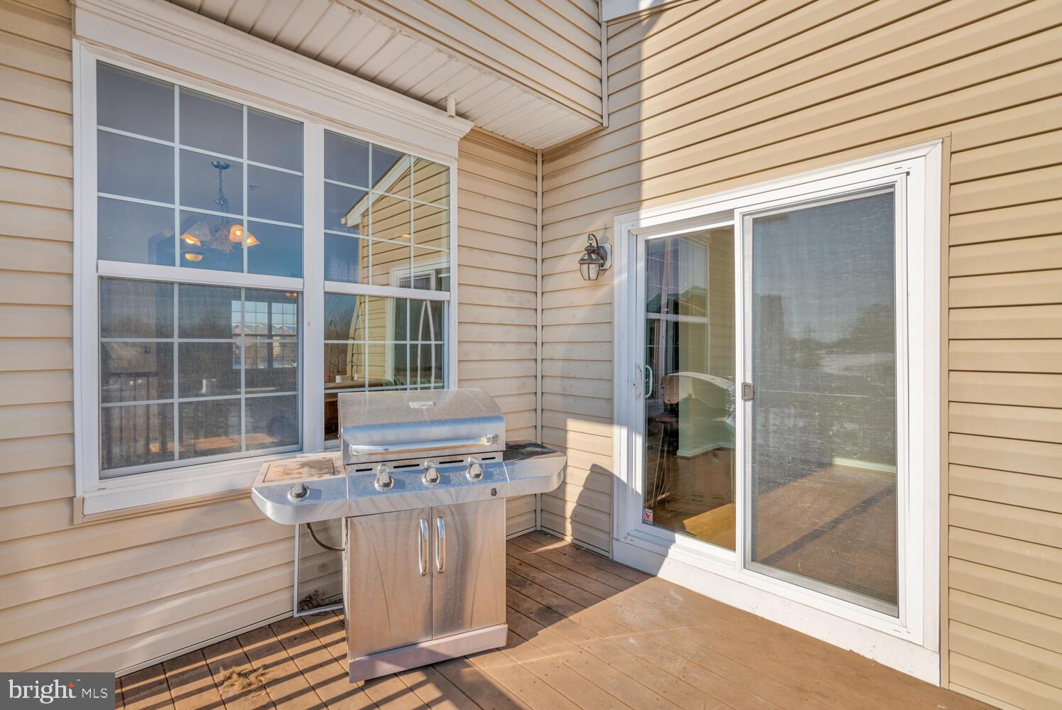 142 Backstretch Way Prince Frederick, MD 20678 - Photo 8 of 23 Deck