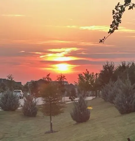 $409,999 | 2645 Kings Canyon Mews, Corinth, TX 76210