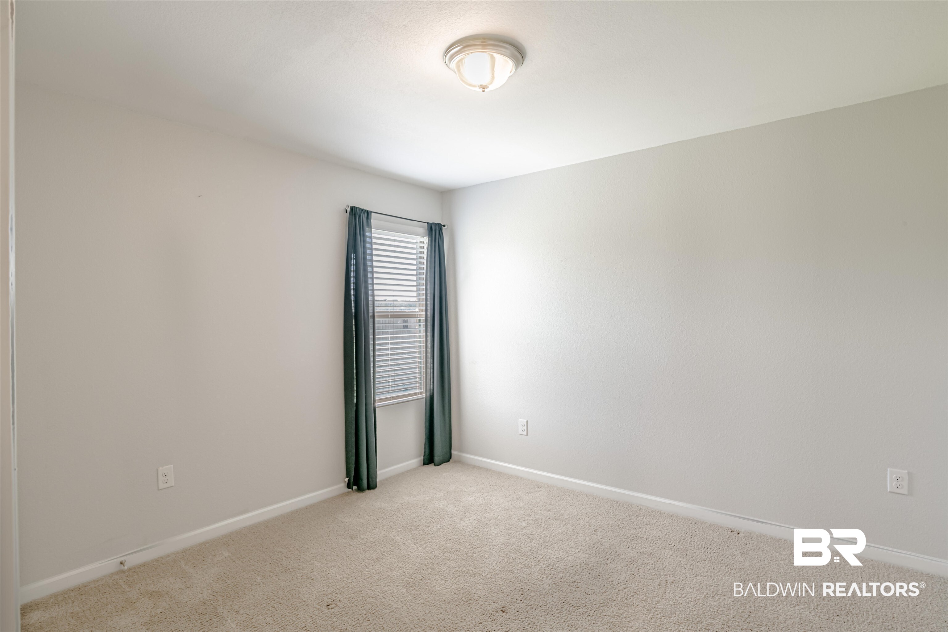 1664 Abbey Loop Foley, AL 36535 - Photo 23 of 31