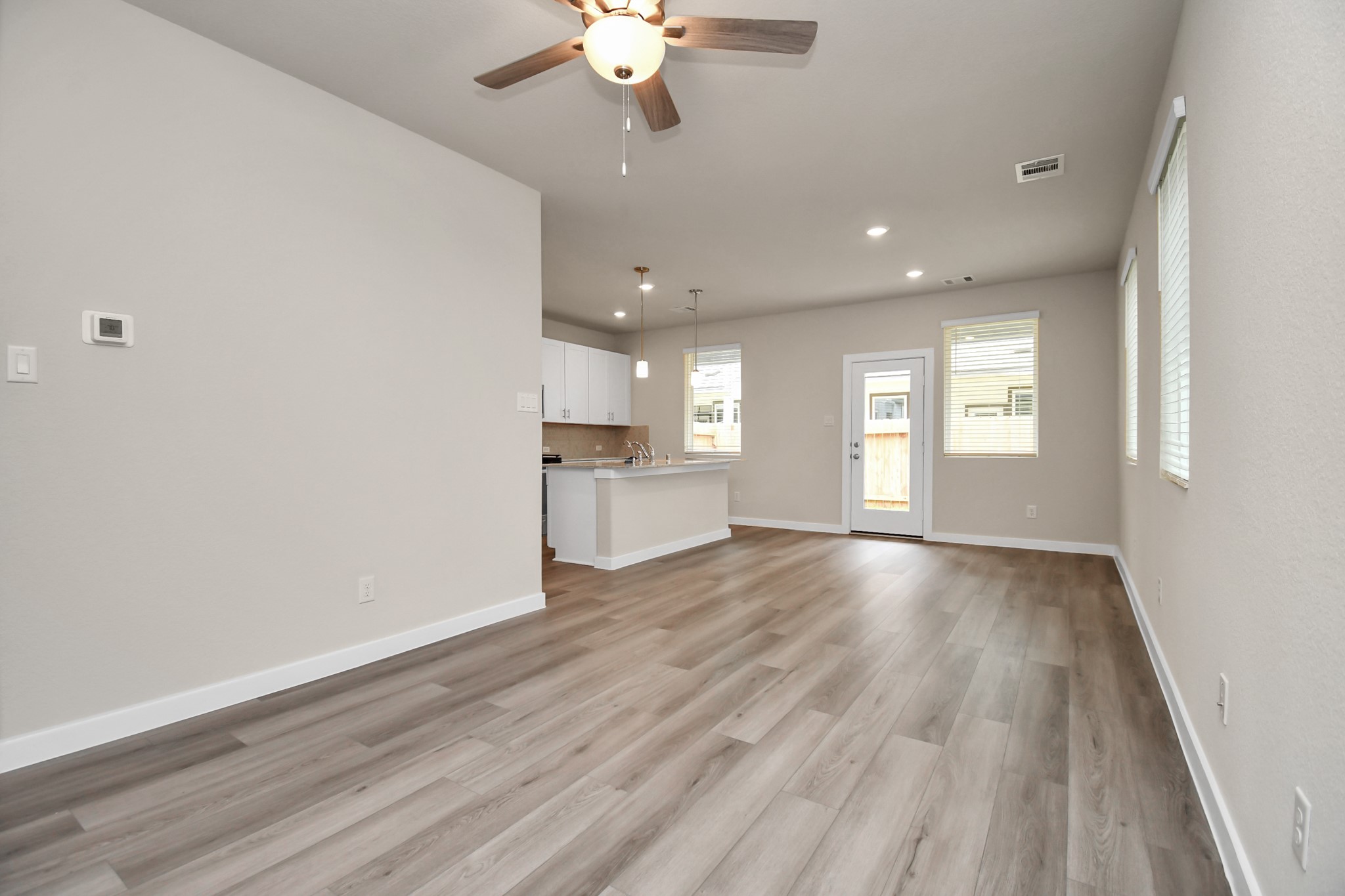 8408 Rising Stream Drive Houston, TX 77063 - Photo 11 of 39