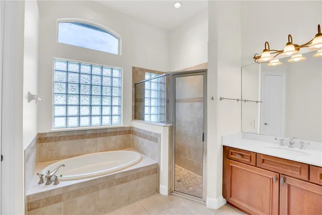 $3,300 | 7627 South Village Square, Vero Beach, FL 32966