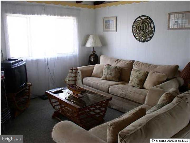 158 Flamingo Road Tuckerton, NJ 08087 - Photo 9 of 9 Living Room