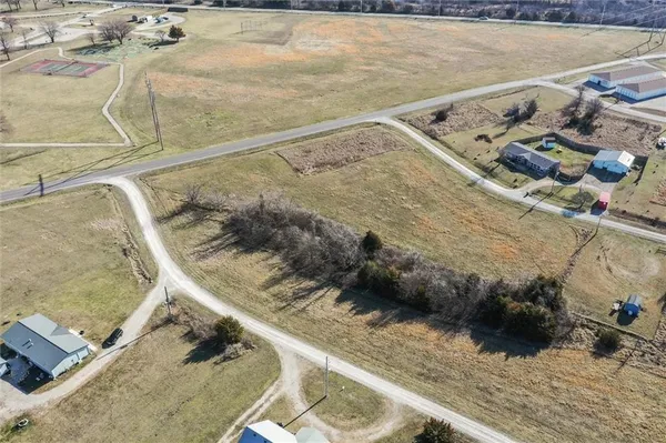 $10,000 | 50 Tamarack Lane, Linn Valley, KS 66040