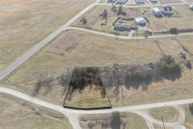 $10,000 | 50 Tamarack Lane, Linn Valley, KS 66040