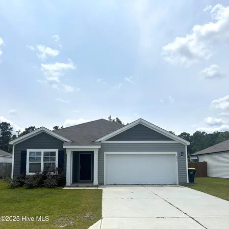 $2,150 | 631 Avington Lane Northeast, Leland, NC 28451