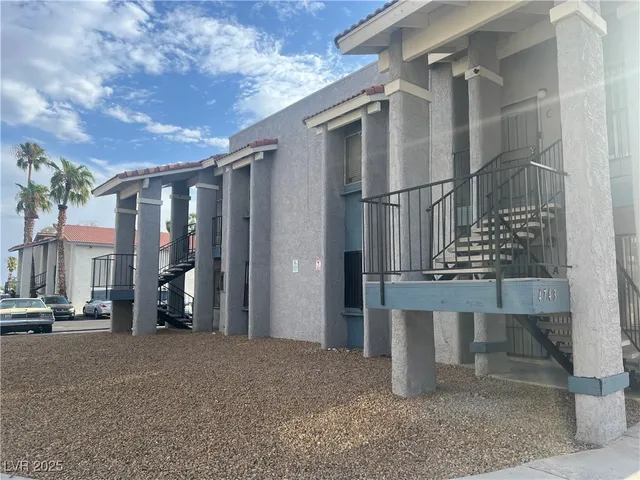 $1,200 | 4743 Elk Springs Avenue, Unit A, Las Vegas, NV 89103