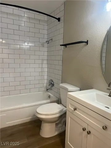 $1,200 | 4743 Elk Springs Avenue, Unit A, Las Vegas, NV 89103