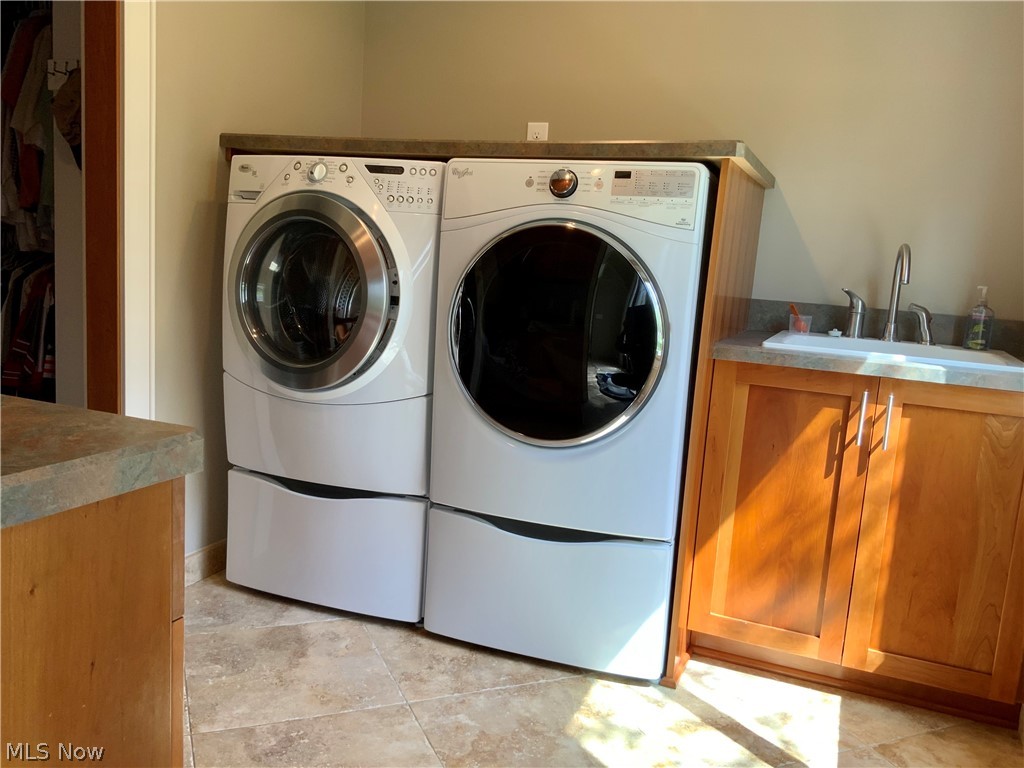 309 Riverside Drive Huron, OH 44839 - Photo 21 of 35 Hi-Eff Washer & Dryer and Utility Sink.