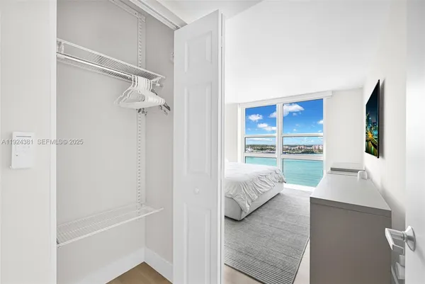 $6,000 | 90 Alton Road, Unit 1908, Miami Beach, FL 33139