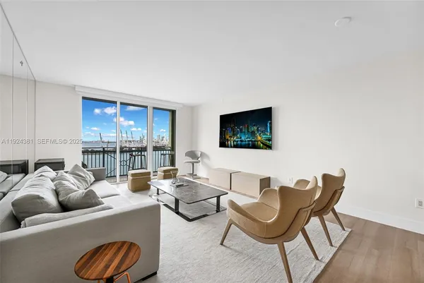 $6,000 | 90 Alton Road, Unit 1908, Miami Beach, FL 33139