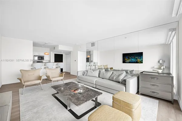 $6,000 | 90 Alton Road, Unit 1908, Miami Beach, FL 33139