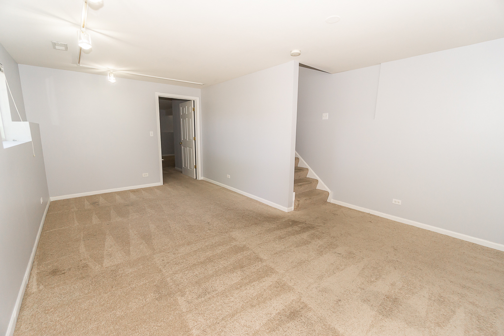 739 Georgian Court Addison, IL 60101 - Photo 21 of 30