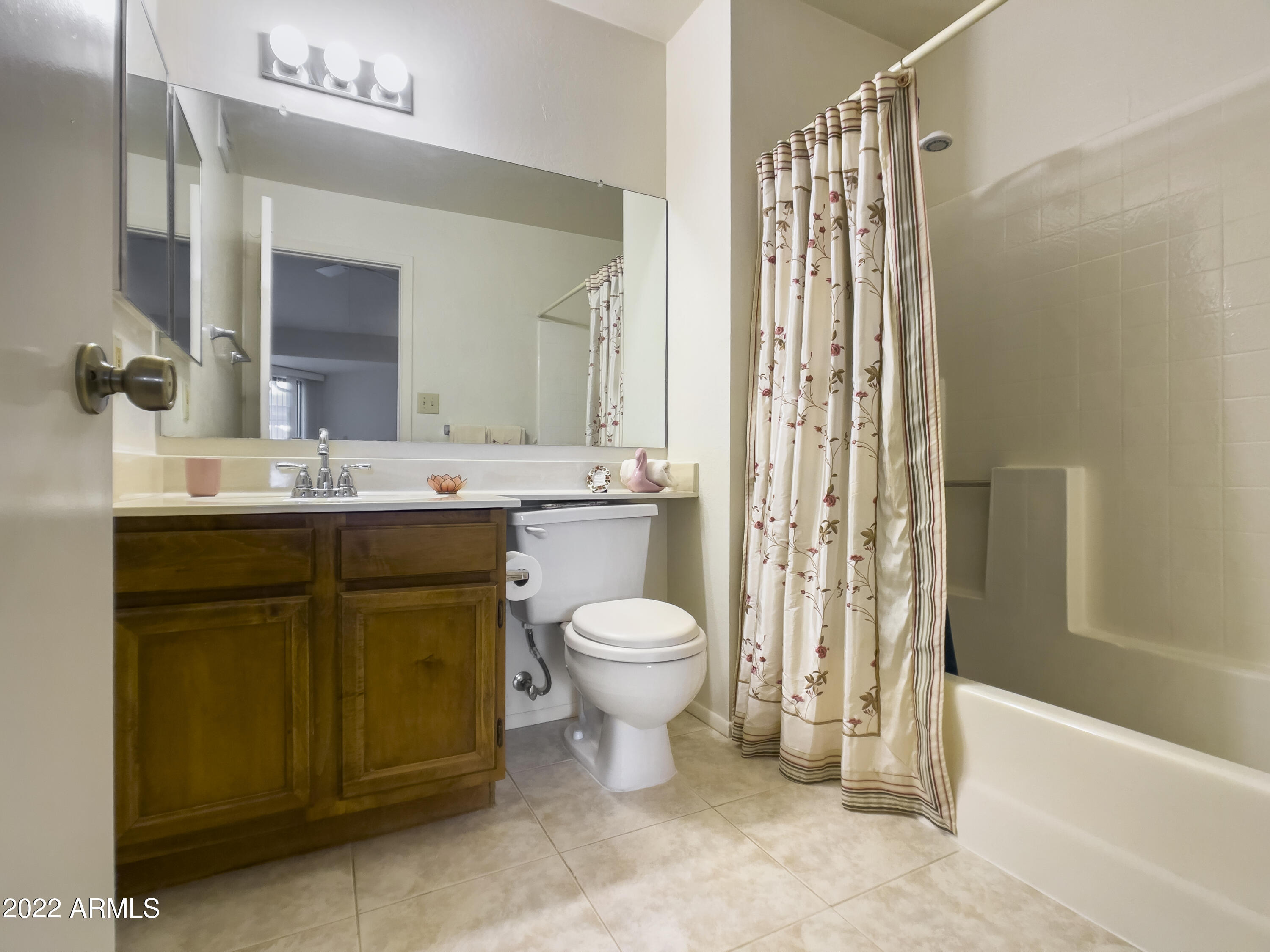 2455 East Broadway Road, Unit 13 Mesa, AZ 85204 - Photo 22 of 28 IMG_3051