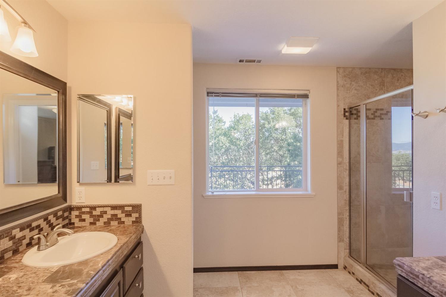 2409 Glory C Road Medford, OR 97501 - Photo 26 of 35 Additional Photo
