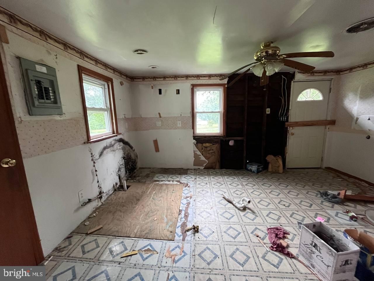 132 Thomas Road New Castle, PA 16101 - Photo 33 of 51