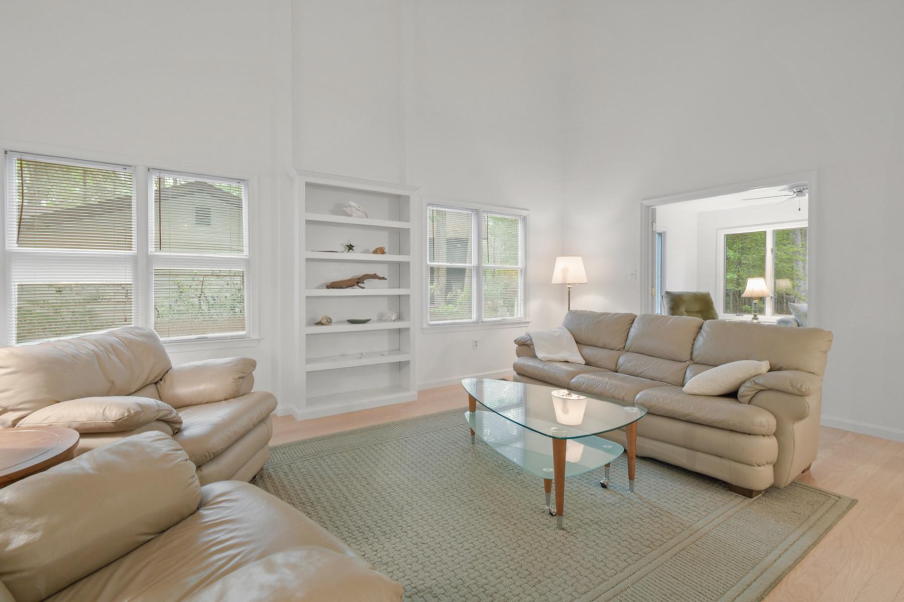 70 Capetown Road Ocean Pines, MD 21811 - Photo 15 of 48 Living Room