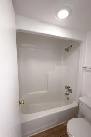 $1,445 | 2505 North Alafaya Trail, Unit 8, Orlando, FL 32826