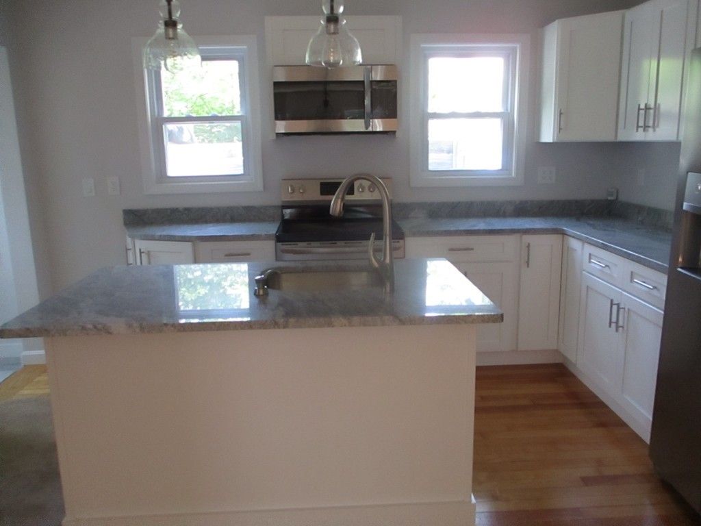 5 Modoc Street Worcester, MA 01604 - Photo 8 of 23 Gallery Image 8