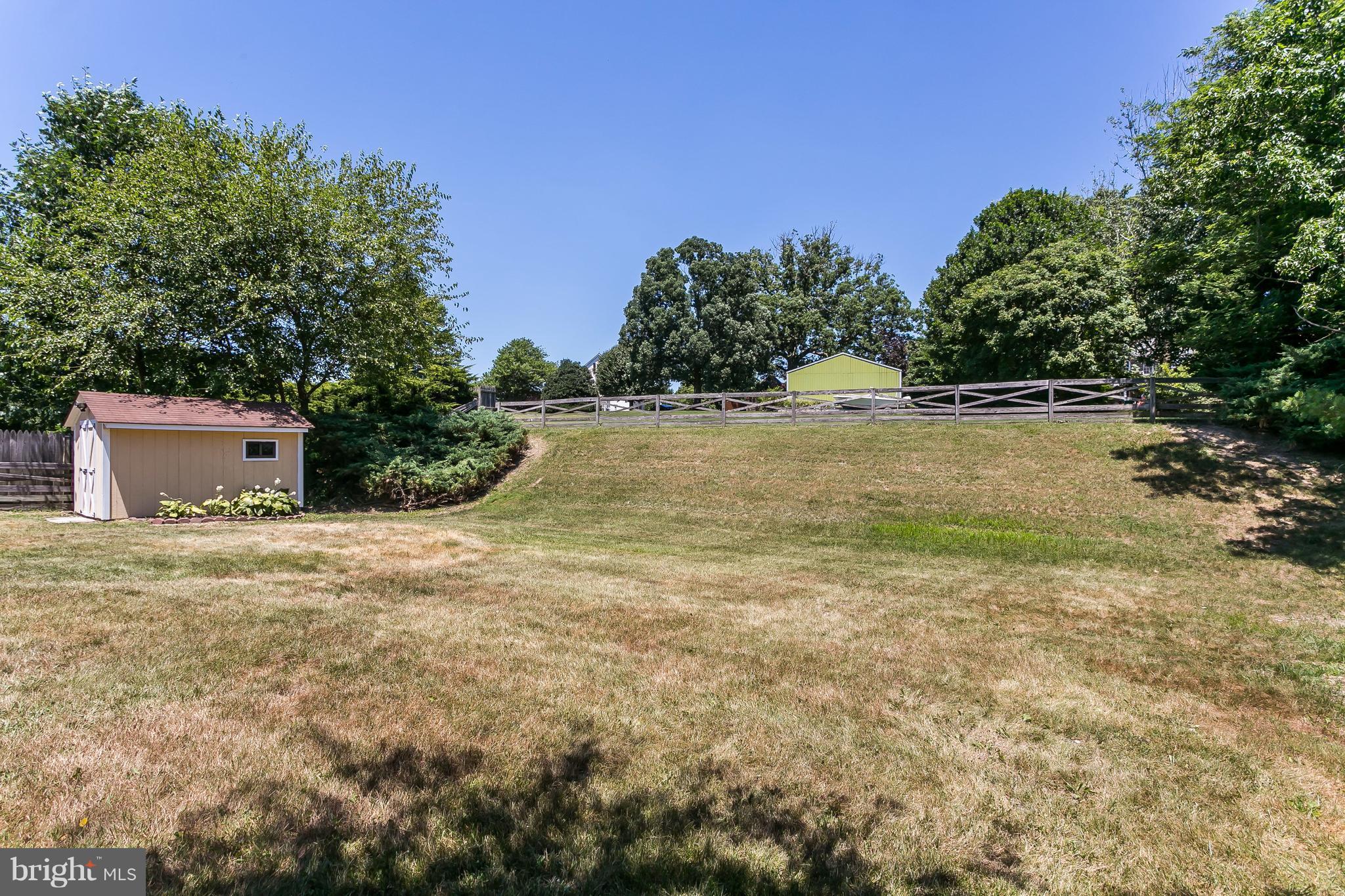 4812 Galley Road Baltimore, MD 21236 - Photo 26 of 30 a view of a yard with a house in the background