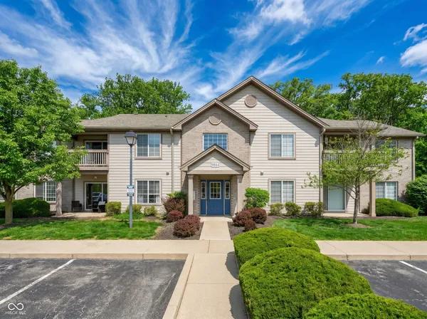 $149,900 | 9804 Legends Creek Drive, Unit 104, Indianapolis, IN 46229