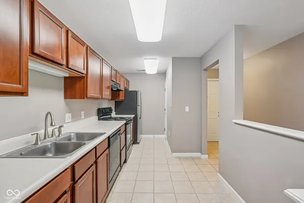 $149,900 | 9804 Legends Creek Drive, Unit 104, Indianapolis, IN 46229