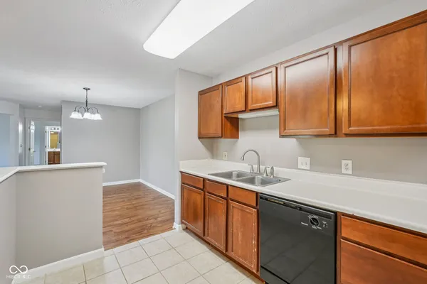 $149,900 | 9804 Legends Creek Drive, Unit 104, Indianapolis, IN 46229