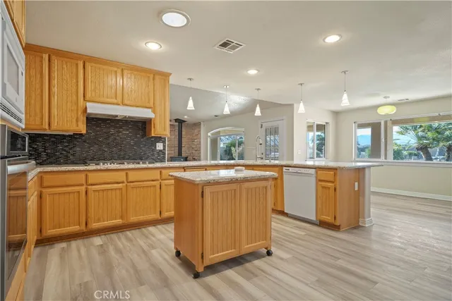 $850,000 | 13190 Cromdale Street, Oak Hills, CA 92344