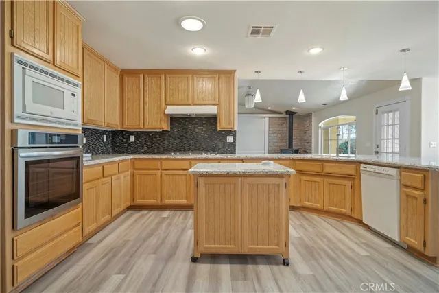 $850,000 | 13190 Cromdale Street, Oak Hills, CA 92344