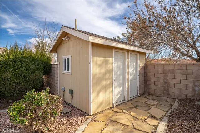 $850,000 | 13190 Cromdale Street, Oak Hills, CA 92344