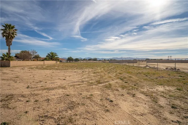 $850,000 | 13190 Cromdale Street, Oak Hills, CA 92344