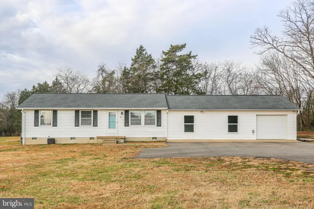 $475,000 | 92 McCarty Road, Fredericksburg, VA 22405