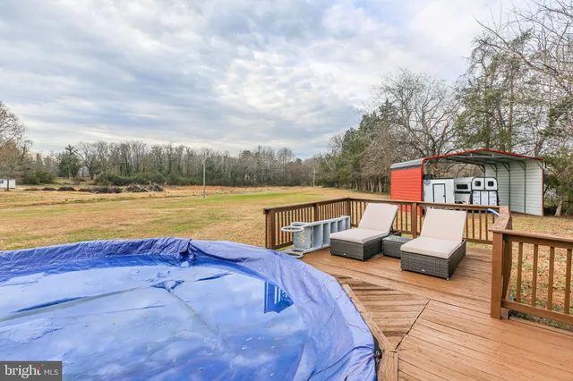 $475,000 | 92 McCarty Road, Fredericksburg, VA 22405