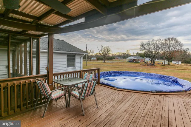 $475,000 | 92 McCarty Road, Fredericksburg, VA 22405