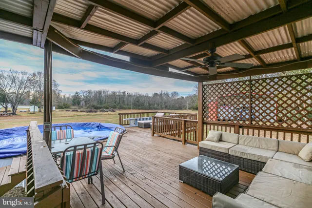 $475,000 | 92 McCarty Road, Fredericksburg, VA 22405