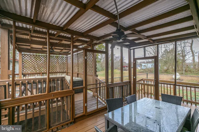 $475,000 | 92 McCarty Road, Fredericksburg, VA 22405