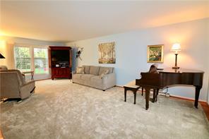 6326 Welham Road Indianapolis, IN 46220 - Photo 9 of 43 Gallery Image 9