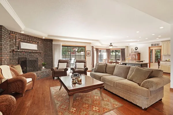 $799,500 | 1041 Yuloni Drive, Lodi, CA 95240