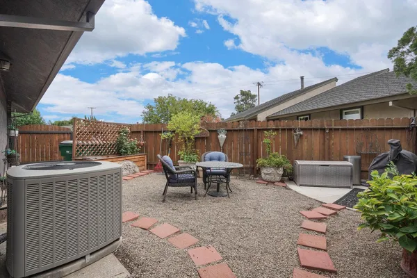 $799,500 | 1041 Yuloni Drive, Lodi, CA 95240