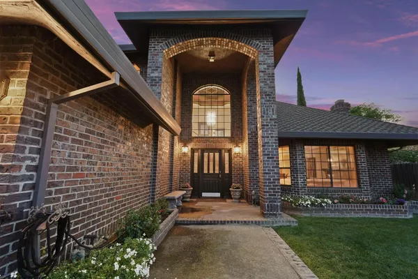 $799,500 | 1041 Yuloni Drive, Lodi, CA 95240