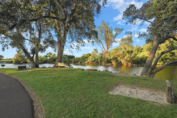 $799,500 | 1041 Yuloni Drive, Lodi, CA 95240